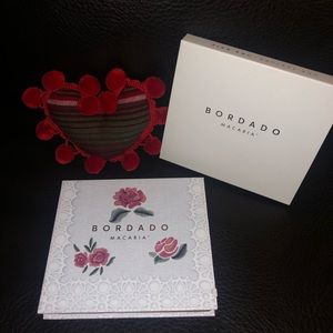 Bordado eyeshadow palette